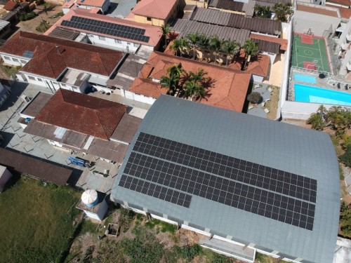 Funda&ccedil;&atilde;o Allan Kardec instala usina de energia solar em parceria com CPFL