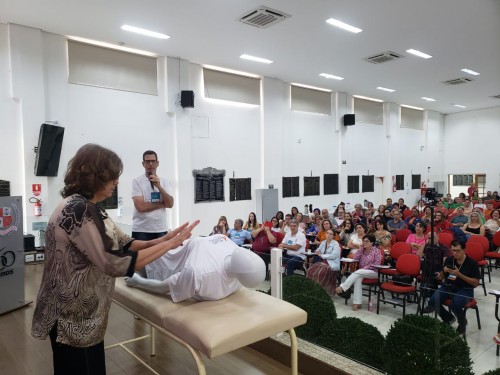 Semin&aacute;rio sobre Tratamento da Depress&atilde;o pelo Magnetismo re&uacute;ne 200 pessoas