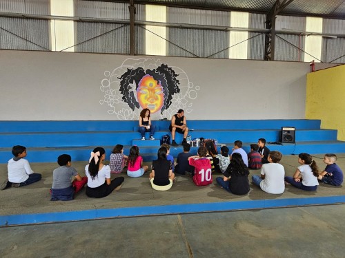 Consci&ecirc;ncia Negra: Projeto Estrelinhas valoriza cultura e arte com oficina de graffiti