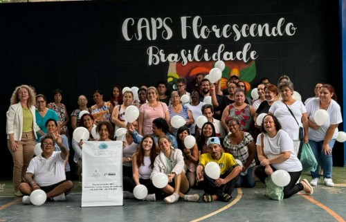 CAPS Florescer encerra Janeiro Branco com caminhada para conscientizar sobre cuidados com a mente